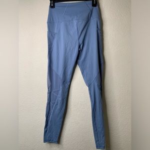 Victoria sport leggings size small